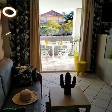 Chez Virginie Et Laurent Apartament *